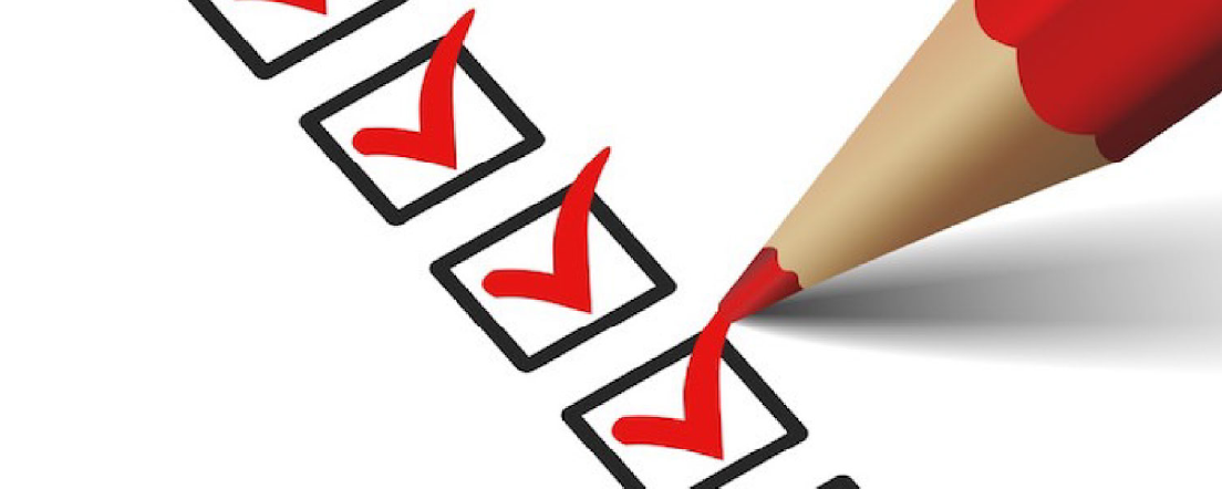 Un stylo rouge cochant toutes les cases