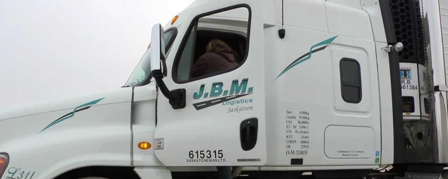 Tracteur routier de JBM Logistic